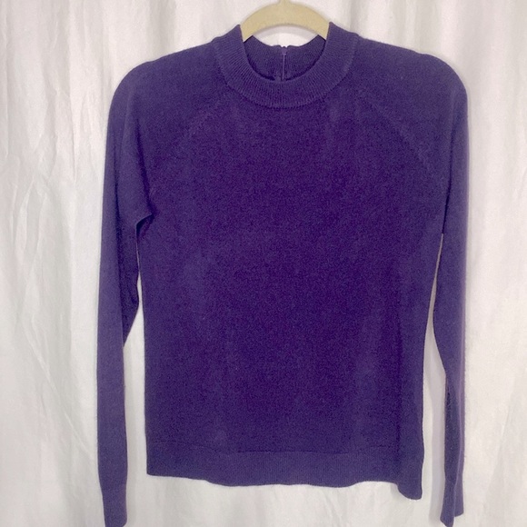 Karen Scott Women’s Small Plum Sweater Crew Neck Zipper in back - Picture 1 of 8